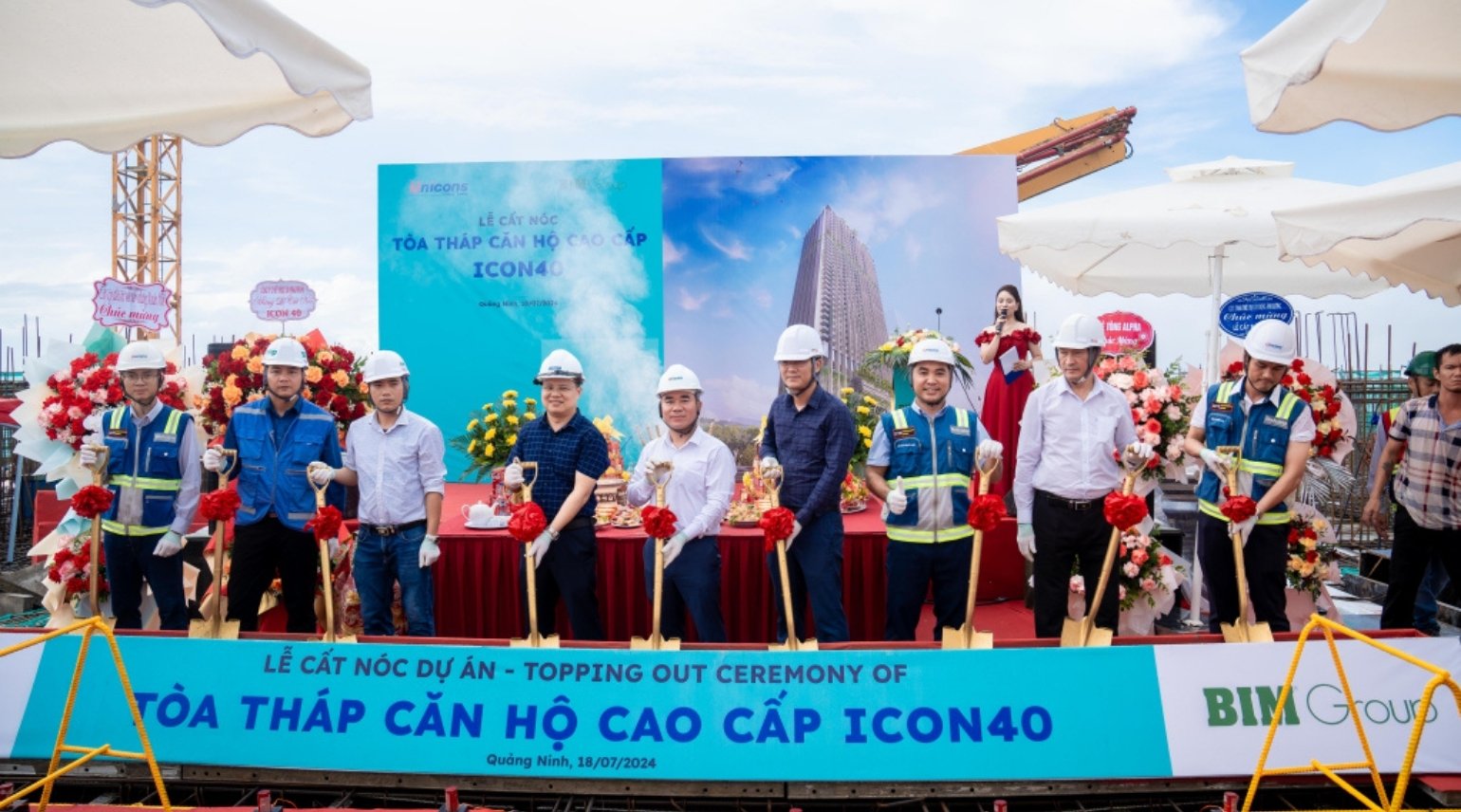 Chính thức cất nóc Tòa tháp căn hộ cao cấp ICON40 tại Hạ Long